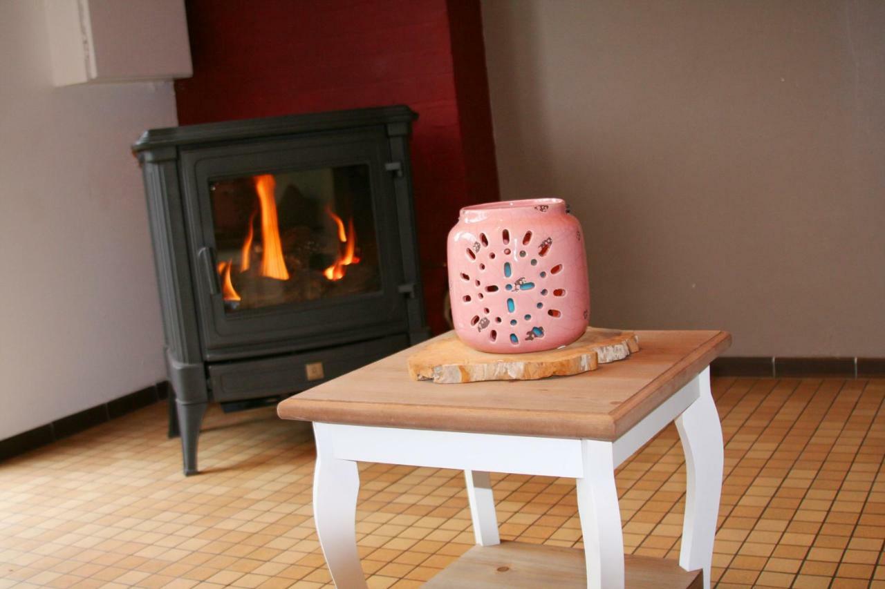 Chalet Des Coucous Villa Waulsort Bagian luar foto